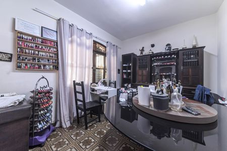 Casa à venda com 140m², 5 quartos e 3 vagasSala