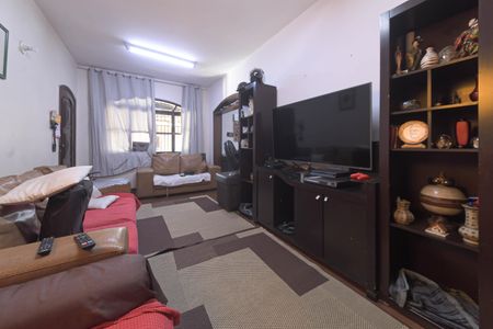 Casa à venda com 140m², 5 quartos e 3 vagasSala