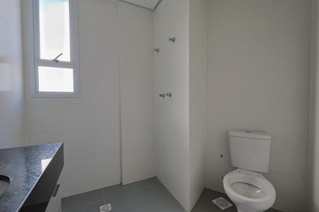 Apartamento à venda com 102m², 3 quartos e 2 vagas Apartamento à venda com 102m², 3 quartos e 2 vagasBanheiro da Suíte 1