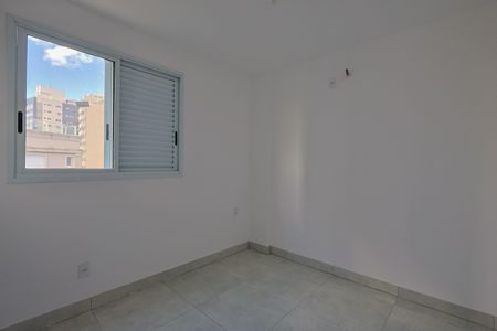 Apartamento à venda com 102m², 3 quartos e 2 vagas Apartamento à venda com 102m², 3 quartos e 2 vagasSuíte 2