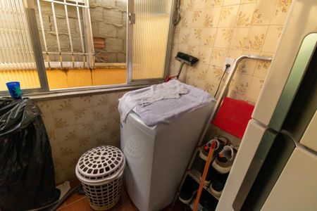 Apartamento à venda com 52m², 2 quartos e sem vaga Apartamento à venda com 52m², 2 quartos e sem vagaCozinha e Área de Serviço