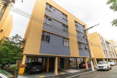 Apartamento à venda com 52m², 2 quartos e sem vaga Apartamento à venda com 52m², 2 quartos e sem vagaFachada