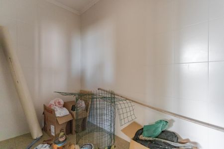 Casa à venda com 313m², 4 quartos e 3 vagas Casa à venda com 313m², 4 quartos e 3 vagasDepósito