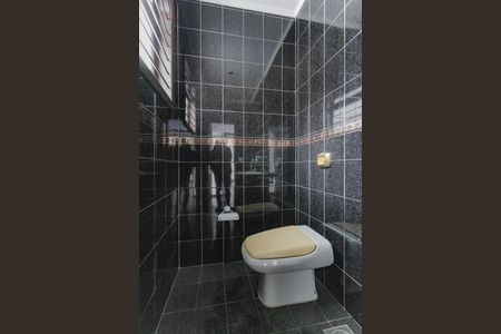 Casa à venda com 313m², 4 quartos e 3 vagas Casa à venda com 313m², 4 quartos e 3 vagasLavabo