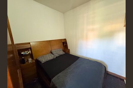 Casa à venda com 140m², 4 quartos e 4 vagas Casa à venda com 140m², 4 quartos e 4 vagasQuarto 1
