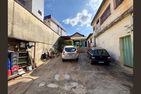 Casa à venda com 140m², 4 quartos e 4 vagas Casa à venda com 140m², 4 quartos e 4 vagasÁrea comum