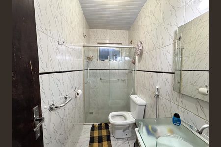 Casa à venda com 140m², 4 quartos e 4 vagas Casa à venda com 140m², 4 quartos e 4 vagasBanheiro