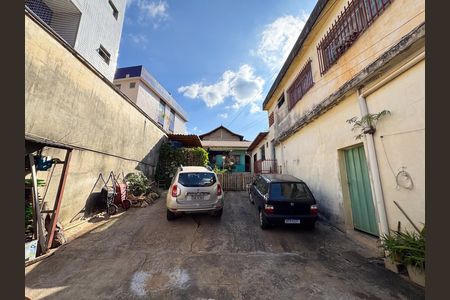 Casa à venda com 140m², 4 quartos e 4 vagas Casa à venda com 140m², 4 quartos e 4 vagasÁrea comum