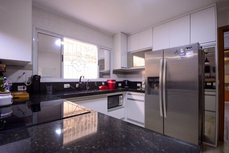 Casa à venda com 175m², 3 quartos e 2 vagas Casa à venda com 175m², 3 quartos e 2 vagasCozinha