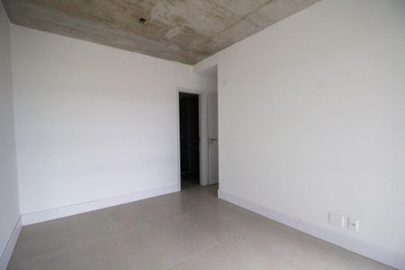 Apartamento à venda com 81m², 2 quartos e 1 vaga Apartamento à venda com 81m², 2 quartos e 1 vagaSuíte