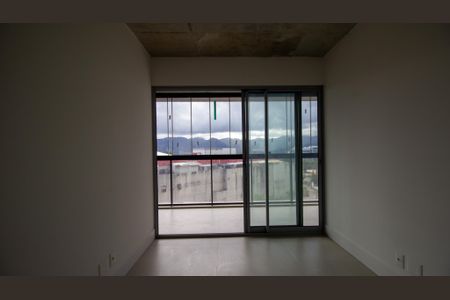 Apartamento à venda com 81m², 2 quartos e 1 vaga Apartamento à venda com 81m², 2 quartos e 1 vagaQuarto