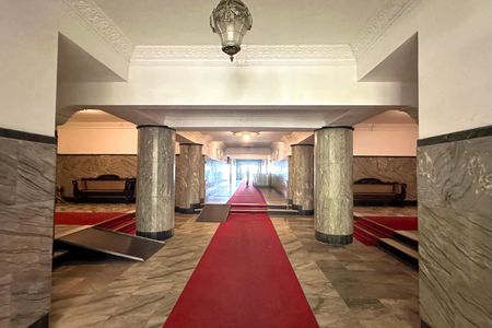 Apartamento à venda com 180m², 3 quartos e sem vaga Apartamento à venda com 180m², 3 quartos e sem vagaEntrada