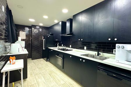Apartamento à venda com 180m², 3 quartos e sem vaga Apartamento à venda com 180m², 3 quartos e sem vagaCozinha