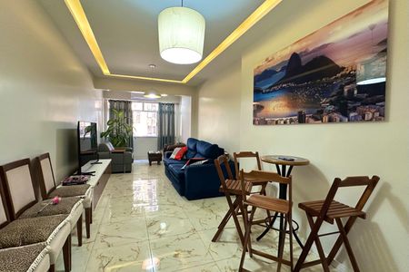 Apartamento à venda com 180m², 3 quartos e sem vaga Apartamento à venda com 180m², 3 quartos e sem vagaSala