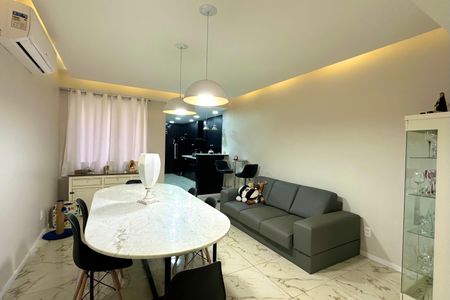 Apartamento à venda com 180m², 3 quartos e sem vaga Apartamento à venda com 180m², 3 quartos e sem vagaSala de Jantar