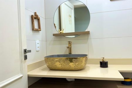 Apartamento à venda com 180m², 3 quartos e sem vaga Apartamento à venda com 180m², 3 quartos e sem vagaLavabo