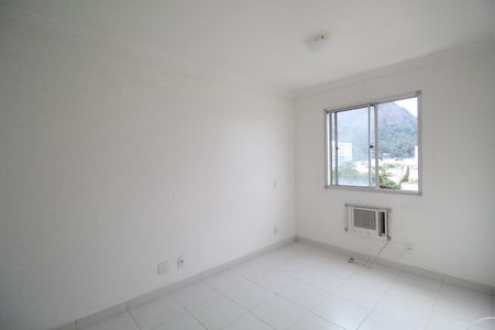 Apartamento para alugar com 60m², 2 quartos e 1 vagaSuíte