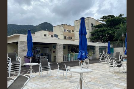 Apartamento para alugar com 60m², 2 quartos e 1 vaga Apartamento para alugar com 60m², 2 quartos e 1 vagaÁrea comum - Piscina/restaurante