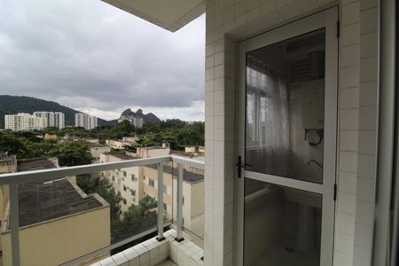 Apartamento para alugar com 60m², 2 quartos e 1 vagaSala - Varanda