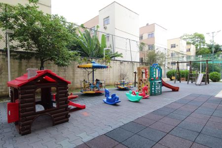 Apartamento para alugar com 60m², 2 quartos e 1 vagaÁrea comum - Playground