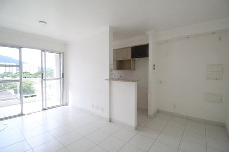 Apartamento para alugar com 60m², 2 quartos e 1 vagaSala