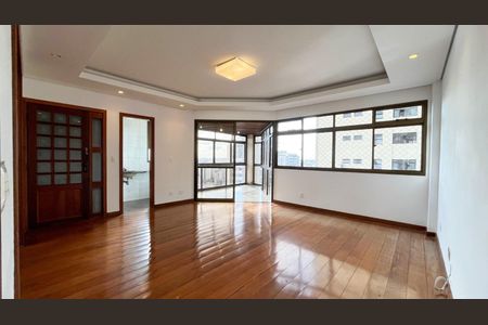 Apartamento à venda com 179m², 4 quartos e 4 vagasSala