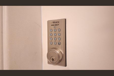 Apartamento à venda com 62m², 2 quartos e 1 vaga Apartamento à venda com 62m², 2 quartos e 1 vagaFechadura eletrônica