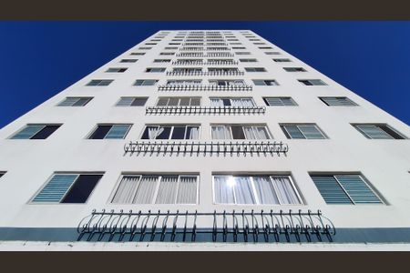 Apartamento à venda com 62m², 2 quartos e 1 vaga Apartamento à venda com 62m², 2 quartos e 1 vagaFachada