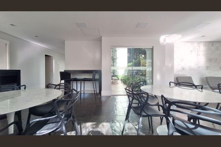 Apartamento à venda com 62m², 2 quartos e 1 vaga Apartamento à venda com 62m², 2 quartos e 1 vagaÁrea comum - Salão de festas