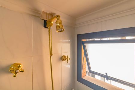 Apartamento à venda com 141m², 3 quartos e 3 vagasBanheiro do Quarto 2