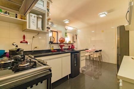 Apartamento à venda com 141m², 3 quartos e 3 vagasCozinha
