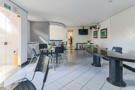 Apartamento à venda com 56m², 2 quartos e 1 vaga Apartamento à venda com 56m², 2 quartos e 1 vagaÁrea comum - Salão de festas