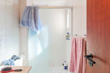 Apartamento à venda com 56m², 2 quartos e 1 vaga Apartamento à venda com 56m², 2 quartos e 1 vagaBanheiro