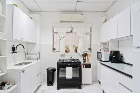 Casa à venda com 500m², 1 quarto e 2 vagas Casa à venda com 500m², 1 quarto e 2 vagasCozinha