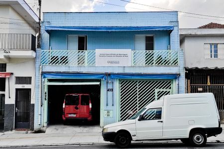 Casa à venda com 500m², 1 quarto e 2 vagas Casa à venda com 500m², 1 quarto e 2 vagasFachada