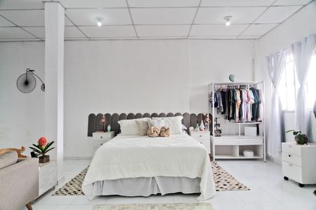 Casa à venda com 500m², 1 quarto e 2 vagas Casa à venda com 500m², 1 quarto e 2 vagasSala/Quarto