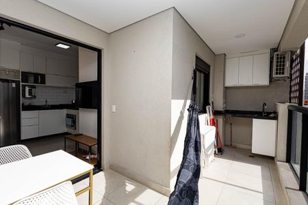 Apartamento para alugar com 45m², 2 quartos e 1 vagaVaranda