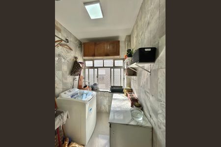 Apartamento à venda com 106m², 2 quartos e 1 vagaÁrea de Serviço