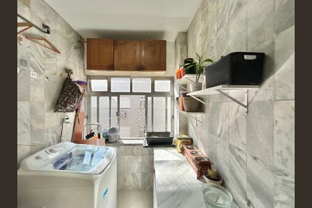 Apartamento à venda com 106m², 2 quartos e 1 vagaÁrea de Serviço