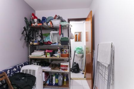 Apartamento à venda com 100m², 2 quartos e 2 vagasQuarto de Serviço