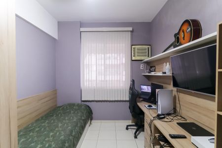 Apartamento à venda com 100m², 2 quartos e 2 vagasQuarto 