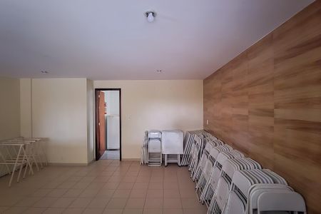Apartamento à venda com 100m², 2 quartos e 2 vagasÁrea comum - Salão de festas