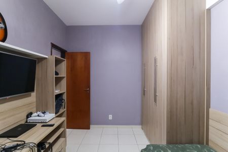 Apartamento à venda com 100m², 2 quartos e 2 vagasQuarto
