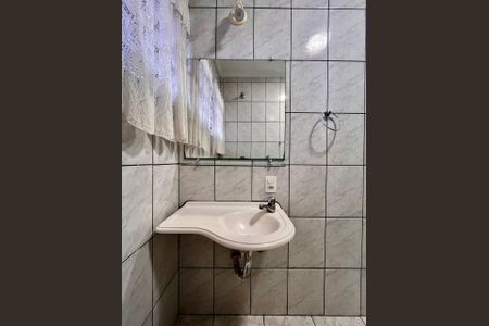 Casa à venda com 234m², 3 quartos e 4 vagasBanheiro Social