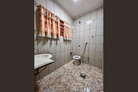 Casa à venda com 234m², 3 quartos e 4 vagasBanheiro Suíte