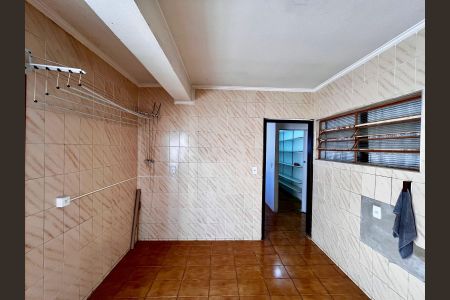 Casa à venda com 234m², 3 quartos e 4 vagasÁrea de Serviço