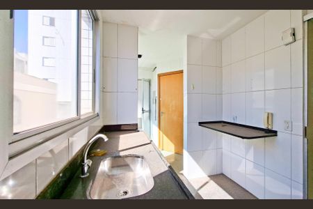 Apartamento para alugar com 85m², 3 quartos e 2 vagasCozinha