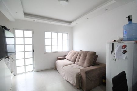 Casa de condomínio à venda com 94m², 3 quartos e 1 vagaSala