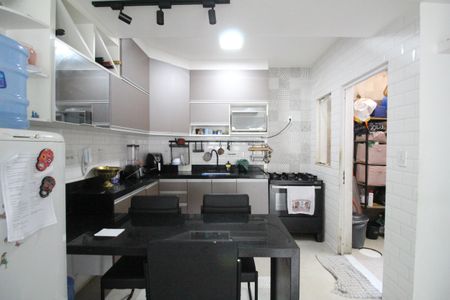 Casa de condomínio à venda com 94m², 3 quartos e 1 vagaCozinha