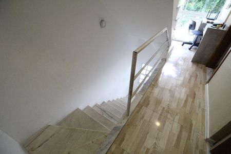 Casa de condomínio à venda com 94m², 3 quartos e 1 vagaCorredor